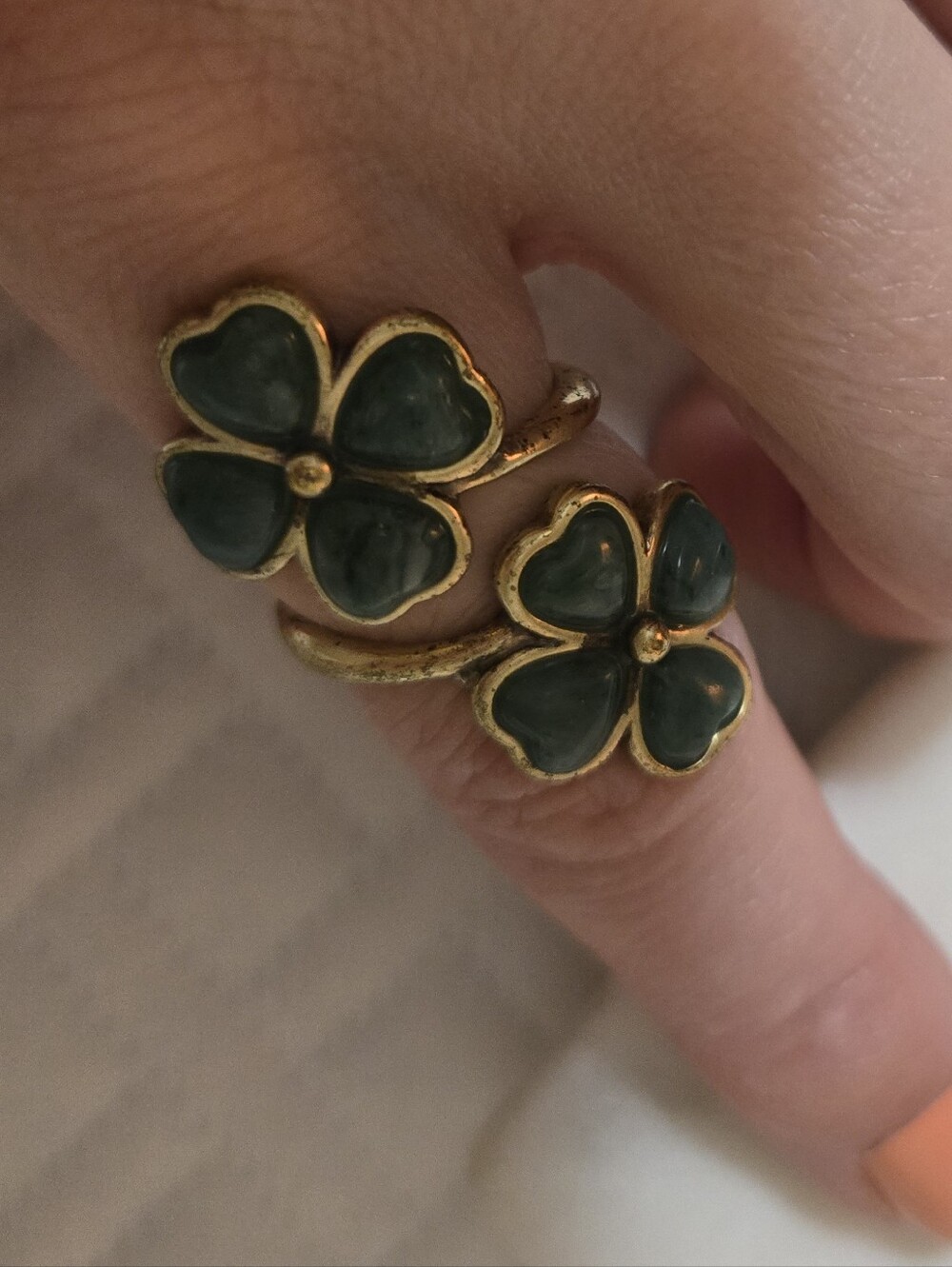 Vintage Lucky Brand Gold-Tone Green Clover Ring Size 7